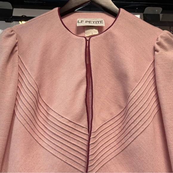 vintage 1970s cropped light pink jacket fuschia trim - Picture 2 of 4